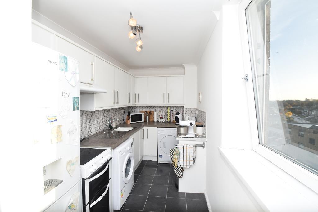 1 Bedroom Flat For Sale in Lennox Court, 18 Stockiemuir Avenue