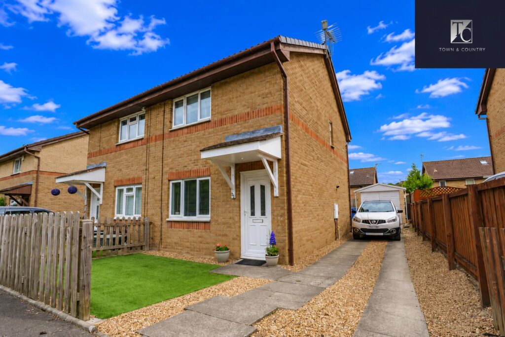 Northmuir Road, Drumchapel, G15 7NA
