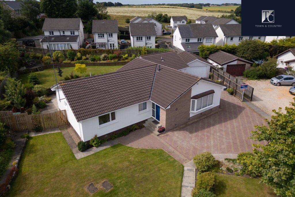 Fraser Gardens, Kirkintilloch, G66 1DB