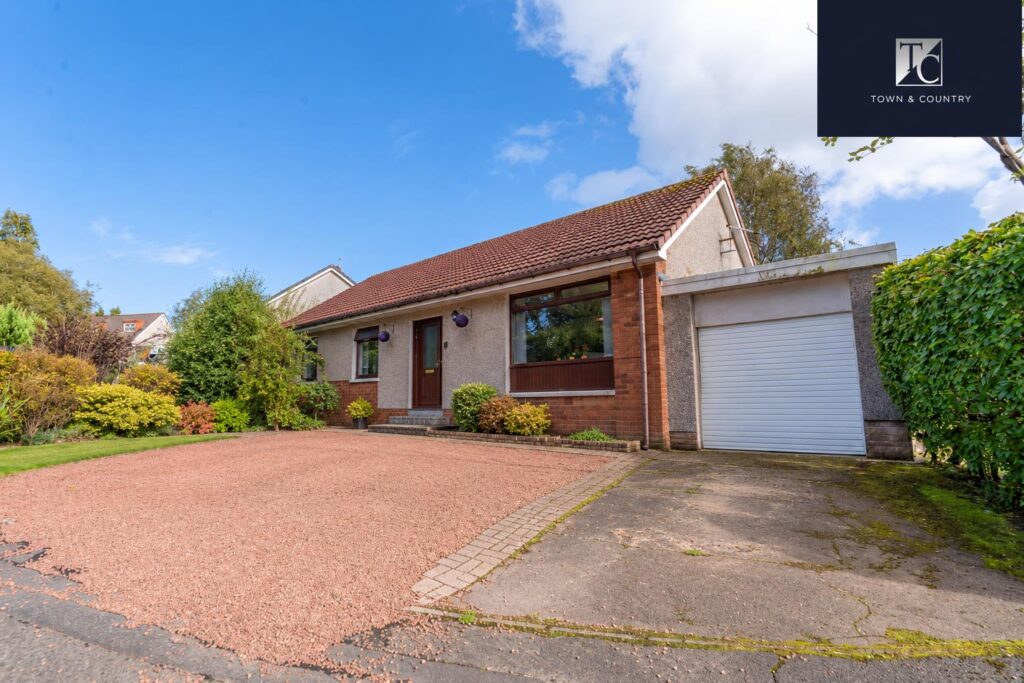 Victoria Crescent, Kilsyth, G65 9BJ